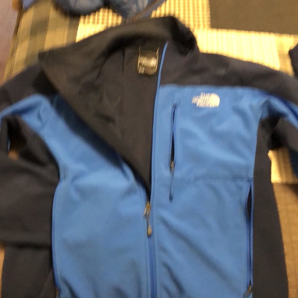 North Face Men’s jacket - Picture 2 of 2